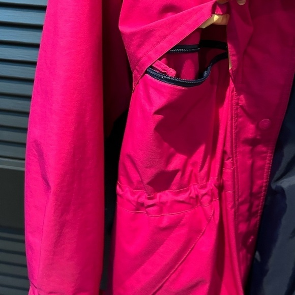 Vintage Bright Fuchsia Pink and Navy Blue Eddie Bauer Hooded Jacket, Size Medium - Picture 9 of 16